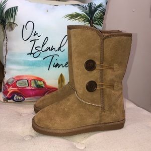 Lamo Essential Brown Leather Fleece Buttons Warm Winter Boots